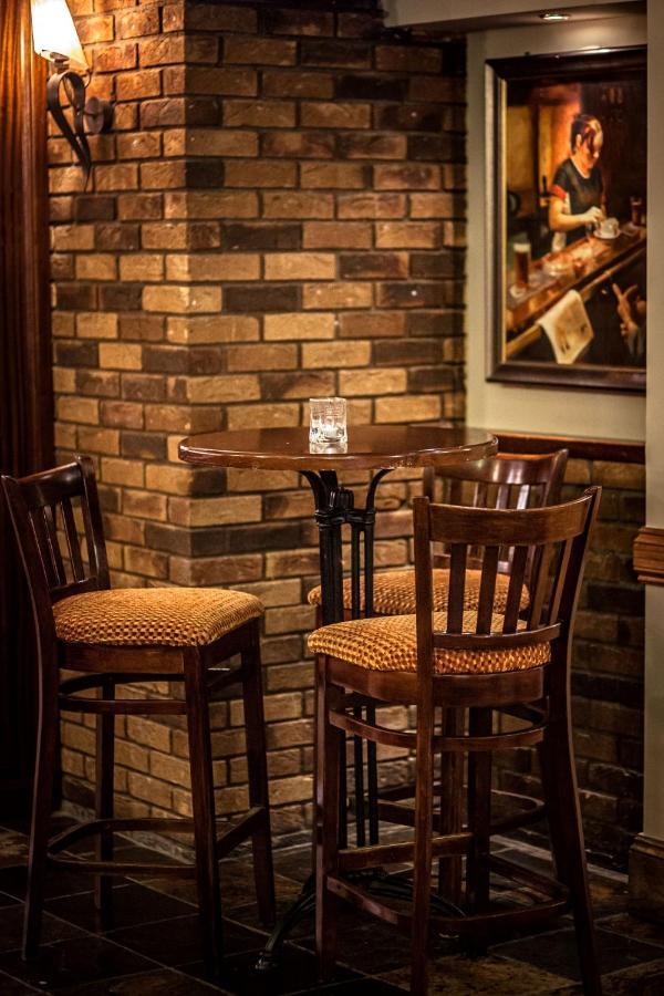 Gullane'S Hotel Ballinasloe Exteriér fotografie