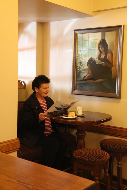 Gullane'S Hotel Ballinasloe Exteriér fotografie